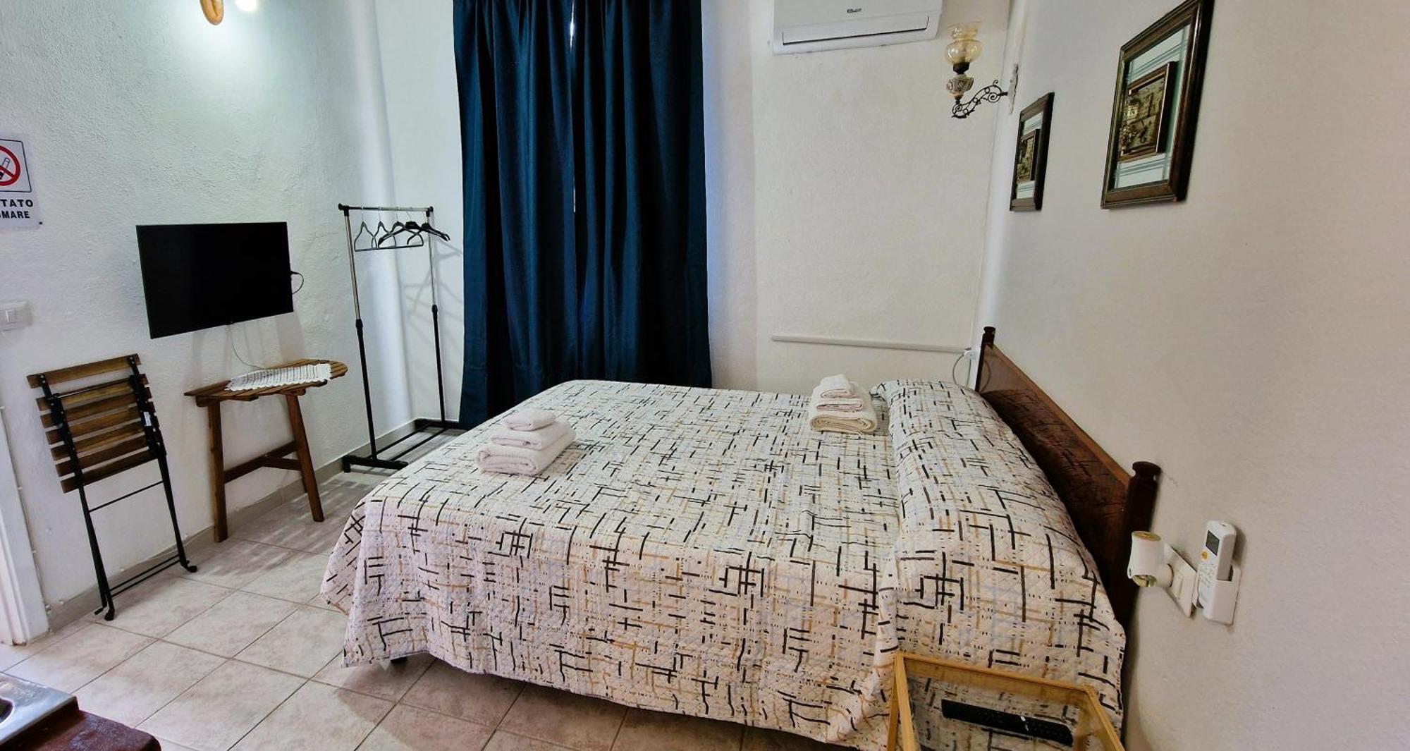 3 Mini Studios In Синискола Экстерьер фото
